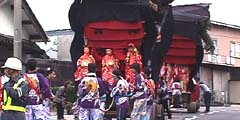 白丸曳山祭り