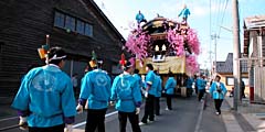 鳳至曳山祭